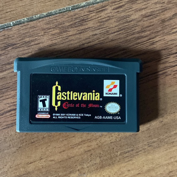 Castlevania Circle of the Moon for the Nintendo GameBoy Advance. - Picture 4 of 5